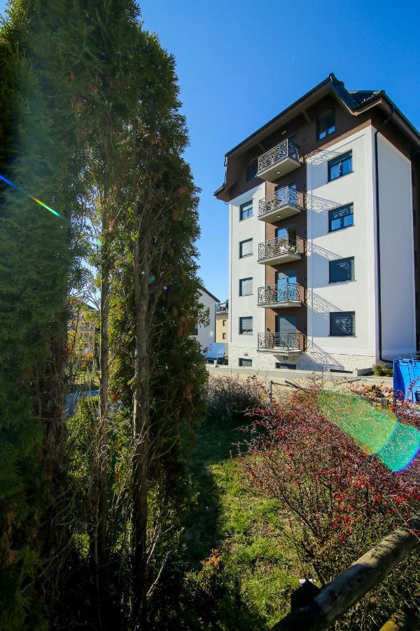 Narcis 17 - Novonamesteni Apartman Sa Prelepim Pogledom Na Tornik Zlatibor Extérieur photo